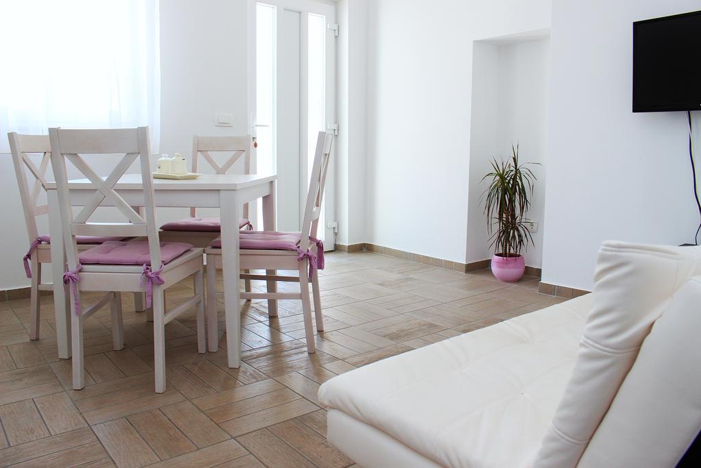 Apartments Palma Σίμπενικ Δωμάτιο φωτογραφία
